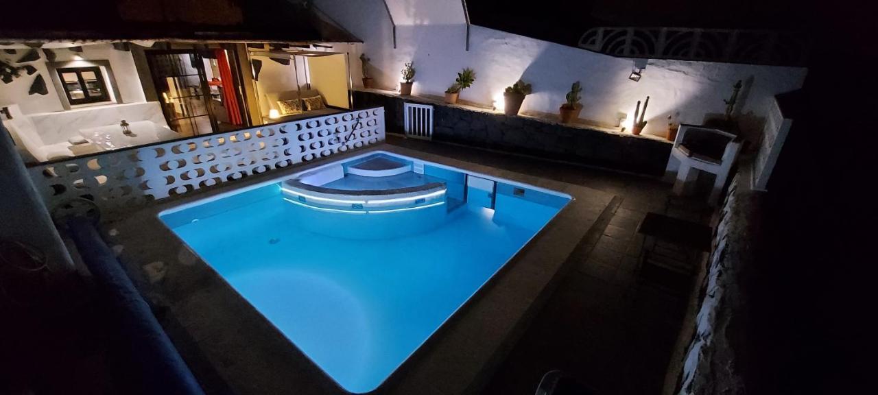 Aloelux Villa !! - Private Villa With Pool , Jacuzzi, Cinema, Massage ,Wonderful View, Art Desing Villa Tías Екстериор снимка