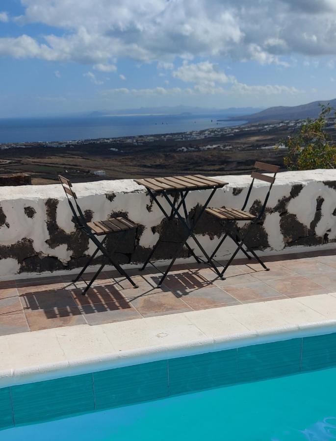 Aloelux Villa !! - Private Villa With Pool , Jacuzzi, Cinema, Massage ,Wonderful View, Art Desing Villa Tías Екстериор снимка