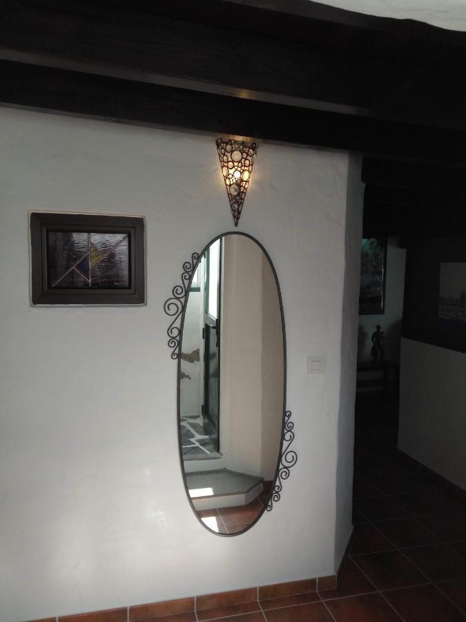 Aloelux Villa !! - Private Villa With Pool , Jacuzzi, Cinema, Massage ,Wonderful View, Art Desing Villa Tías Екстериор снимка