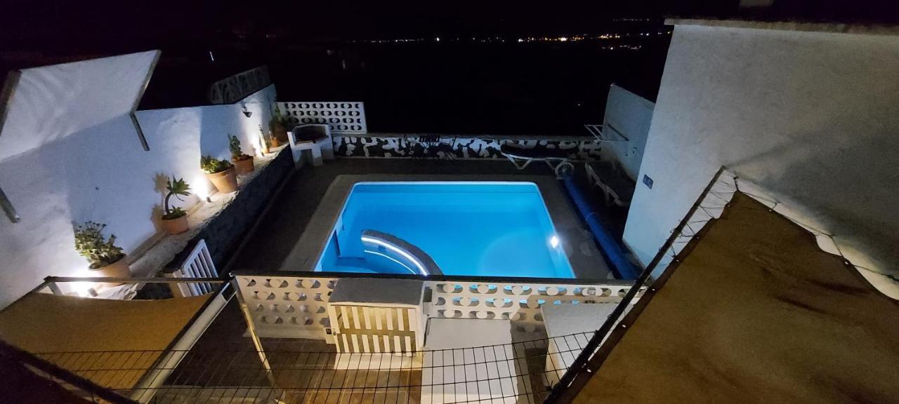 Aloelux Villa !! - Private Villa With Pool , Jacuzzi, Cinema, Massage ,Wonderful View, Art Desing Villa Tías Екстериор снимка