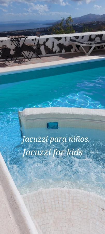 Aloelux Villa !! - Private Villa With Pool , Jacuzzi, Cinema, Massage ,Wonderful View, Art Desing Villa Tías Екстериор снимка